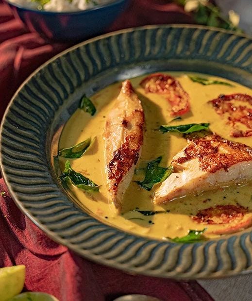 Pomfret Moilee main product photo